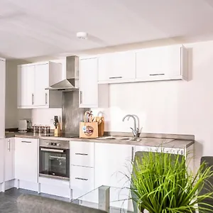 https://2-bed-boutique-apartment-with-free-parking.yorkshirehotels.net